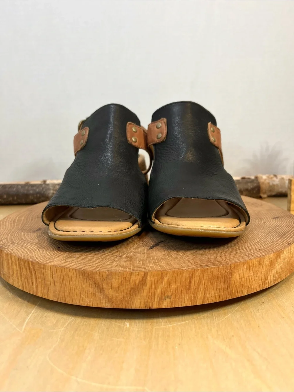 NWOB Born Women's Sylvie Slingback Sandals Size 9 Black/ Brown Leather